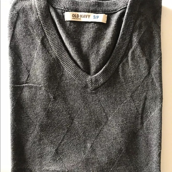 Old Navy  Men’s V Neck Knit Vest Gray Argyle  S Cotton - Picture 7 of 14